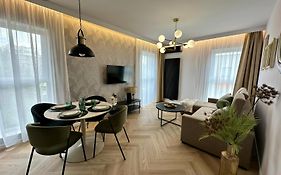 Apartament GB przy PCK 5 z bezpłatnym parkingiem by Gingerbread Apartments